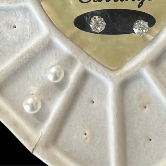 6 Pairs of Vintage Earrings NEW See Closeup Photos - Picture 3 of 4